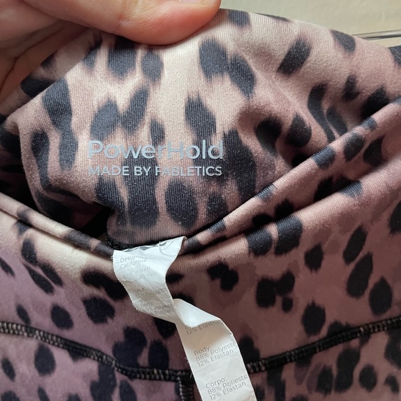 ✨Fabletics Leopard Print Leggings Size M #A1 - Picture 6 of 7
